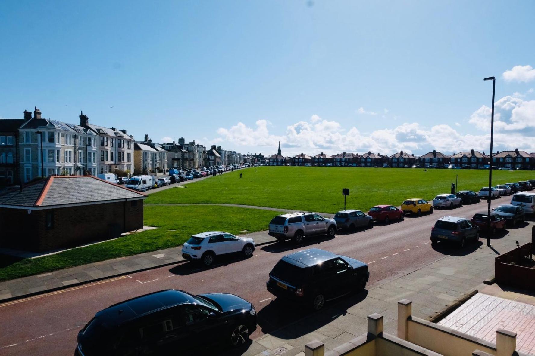 Apartment Longsands Beach, 2,